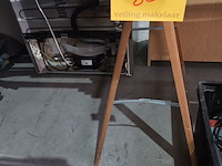 Lot 80 - houten schragen. 2 stuks - afbeelding 2 van  2