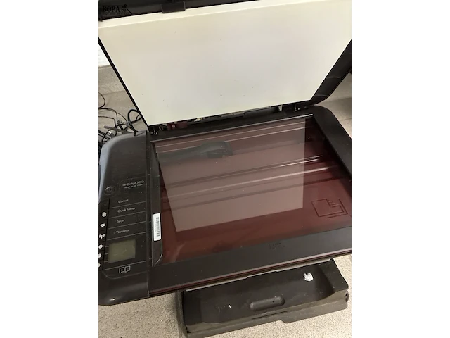 Lot 80 - hp deskjet 3050 print/scan/copy - afbeelding 2 van  3