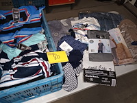 Lot 80 - kledij - afbeelding 1 van  5