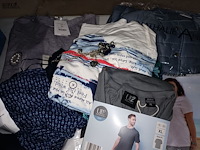 Lot 80 - kledij - afbeelding 4 van  5