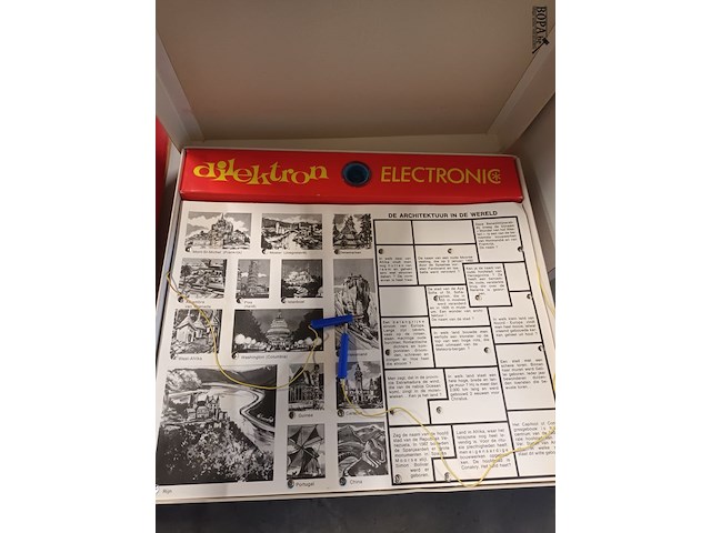 Lot 80 - vintage elektro gezelschapsspelen. 3 stuks - afbeelding 5 van  7