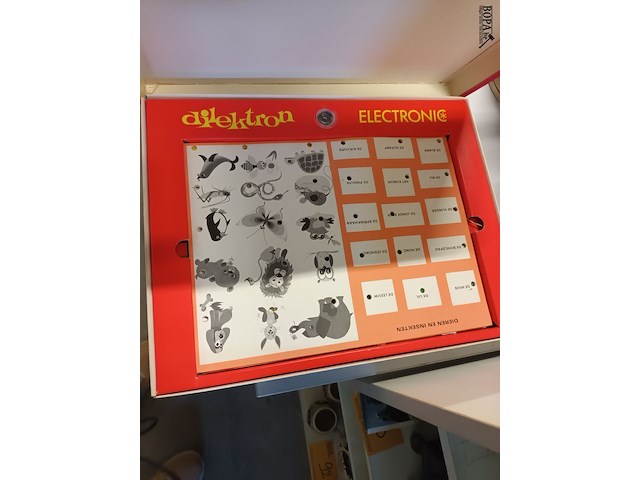 Lot 80 - vintage elektro gezelschapsspelen. 3 stuks - afbeelding 7 van  7