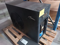 Lot 80 - warmtepomp voor zwembad - afbeelding 2 van  3