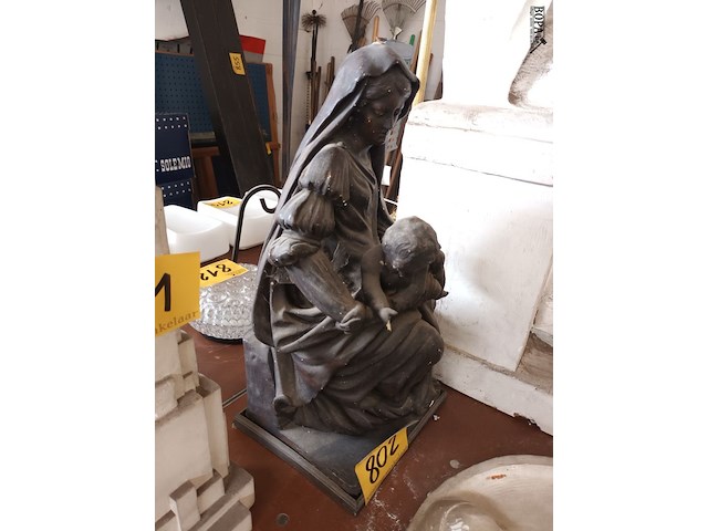 Lot 802 - beeld maria met kind in gips - afbeelding 3 van  3