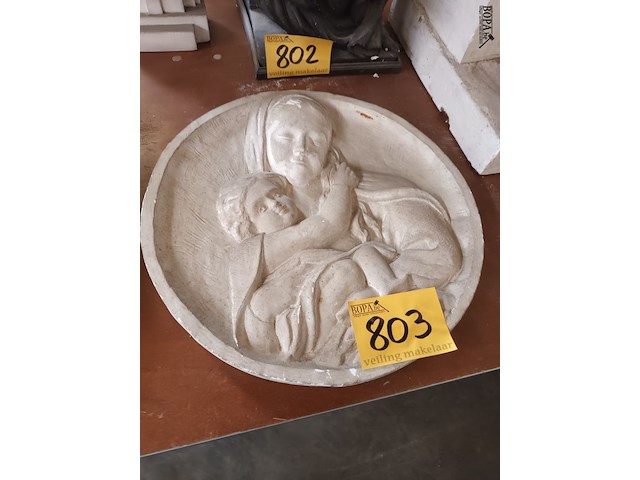 Lot 803 - tablet maria met kind - afbeelding 1 van  3
