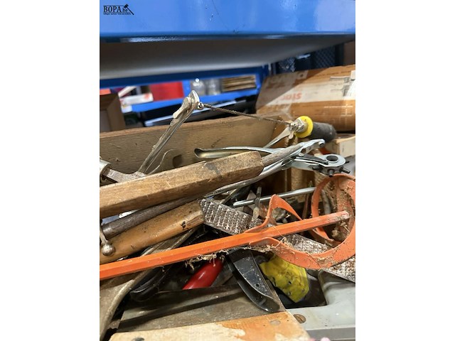 Lot 81 - assortiment gereedschap allerlei - afbeelding 4 van  4