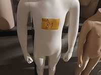 Lot 81 - kindermodel paspoppen. 5 stuks - afbeelding 3 van  7