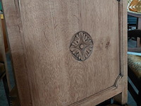 Lot 81 - klassieke houten eetkamerstoelen met lederen bekleding en de - afbeelding 5 van  7