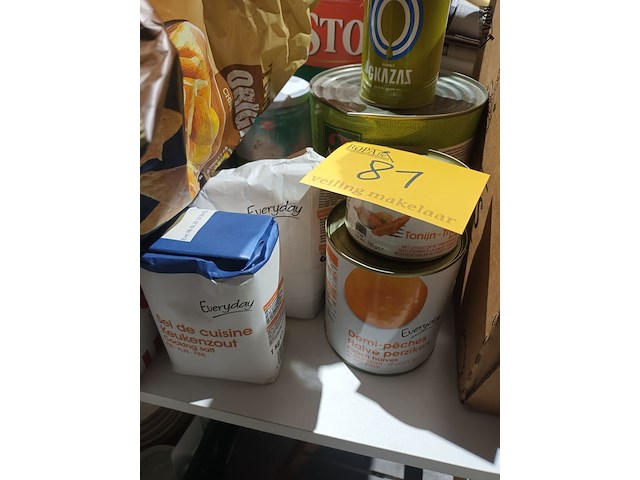 Lot 81 - kruiden en verpakte voeding - afbeelding 3 van  7