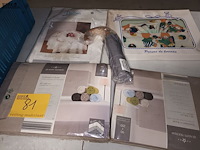 Lot 81 - linnen en paraplu. 8 stuks - afbeelding 4 van  5