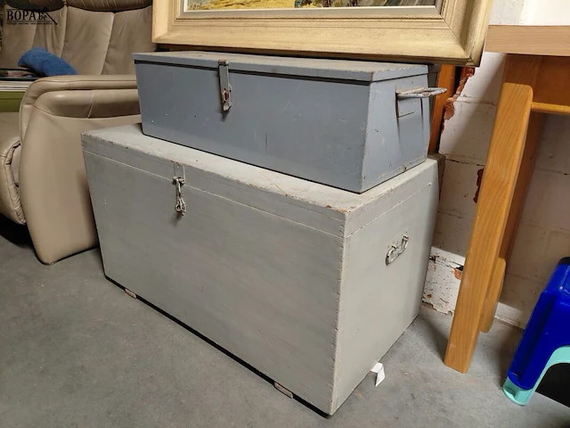Lot 81 - lot kisten metaal en hout - afbeelding 4 van  4