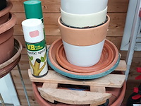 Lot 81 - lot tuinbenodigdheden - afbeelding 4 van  6