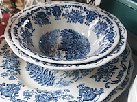 Lot 81 - servies ‘royal homes of britain’, ong 48 stuks - afbeelding 4 van  7