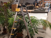 Lot 81 - trapladder - afbeelding 1 van  3