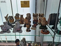 Lot 81 - verzameling uilenbeeldjes - afbeelding 1 van  3