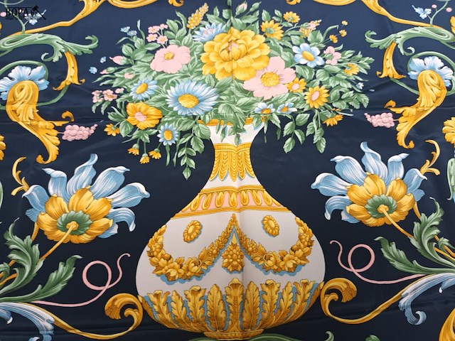 Lot 81 - zijden sjaal erre - afbeelding 4 van  4