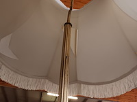 Lot 816 - staande lamp in koper - afbeelding 3 van  4