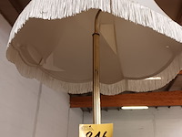 Lot 816 - staande lamp in koper - afbeelding 4 van  4