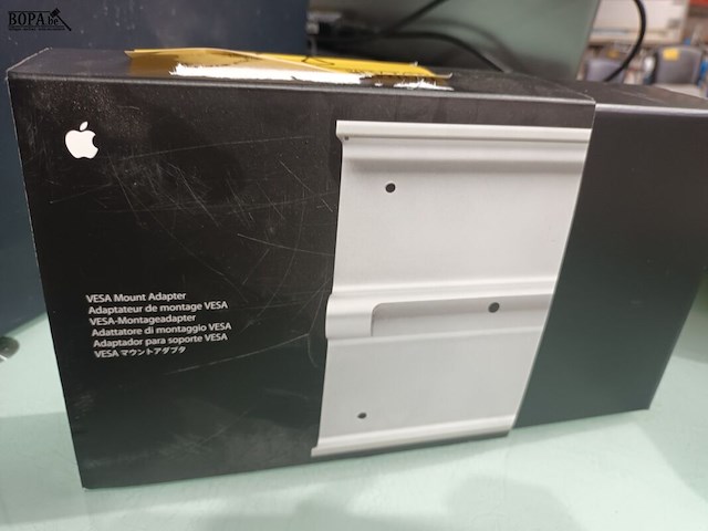 Lot 82 - apple vesa montage adapter - afbeelding 3 van  3