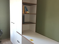 Lot 82 - bureau met aanbouw - afbeelding 1 van  6
