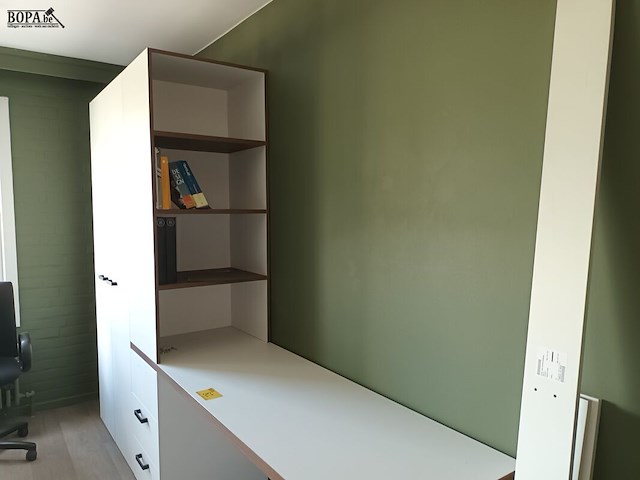 Lot 82 - bureau met aanbouw - afbeelding 3 van  6