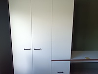 Lot 82 - bureau met aanbouw - afbeelding 4 van  6