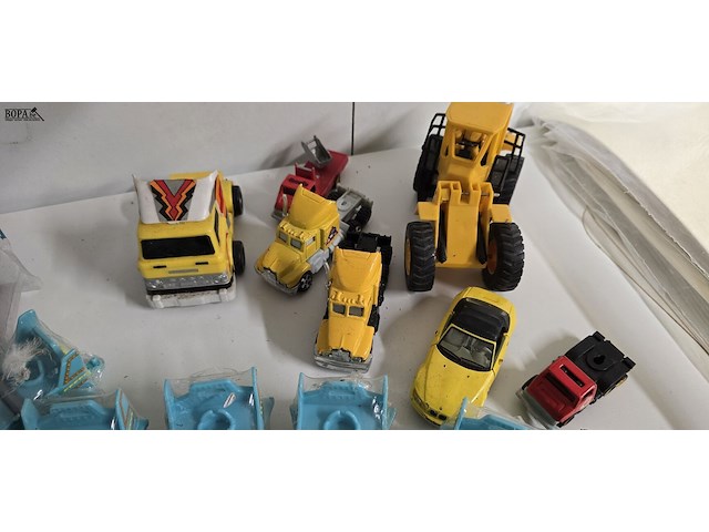 Lot 82 - lot diverse autootjes ong 22 stuks - afbeelding 3 van  4