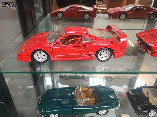 Lot 82 - modelauto’s. 8 stuks - afbeelding 3 van  9