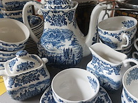 Lot 82 - theeservies ‘royal homes of britain’, ong 35 - afbeelding 2 van  3