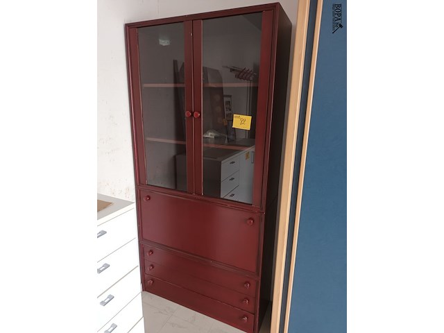 Lot 82 - vintage barkast met vitrine - afbeelding 1 van  4