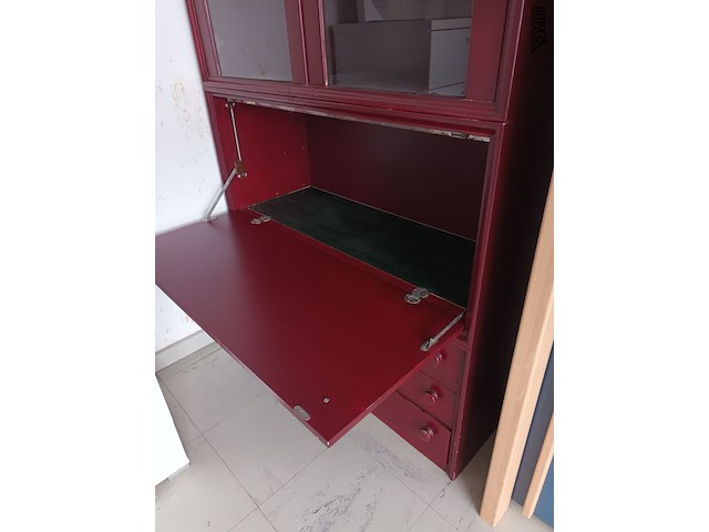 Lot 82 - vintage barkast met vitrine - afbeelding 4 van  4