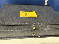Lot 82 - vintage bestekkoffer