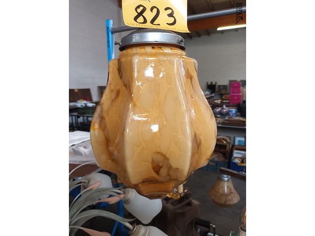 Lot 823 - art deco hanglamp - afbeelding 2 van  3