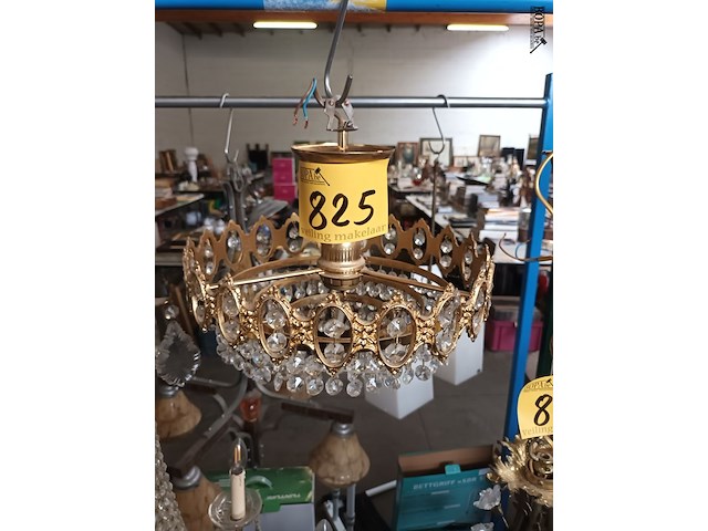 Lot 825 - luster koper en kristallen - afbeelding 3 van  3