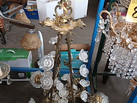 Lot 826 - luster in koper met bloemen in glas - afbeelding 5 van  5
