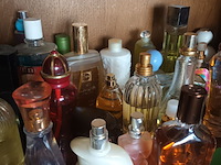 Lot 83 - aangebroken parfumflesjes. 70 stuks - afbeelding 6 van  7