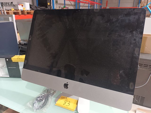 Lot 83 - apple imac - afbeelding 1 van  2