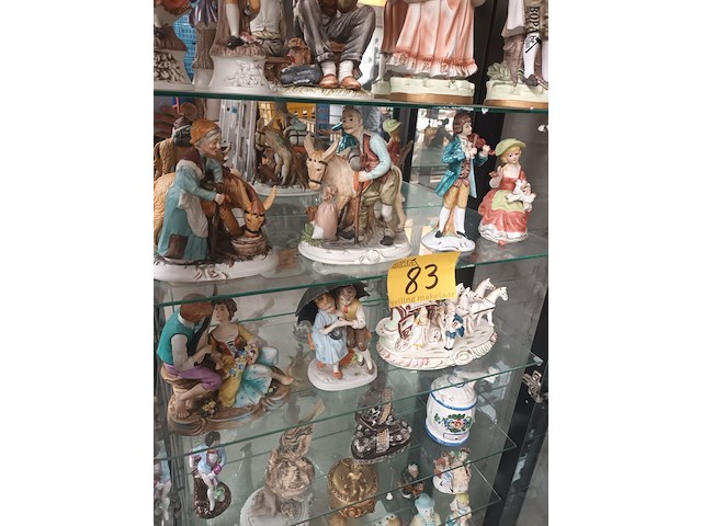 Lot 83 - beeldjes en decoratie in porselein. 35 stuks - afbeelding 3 van  6