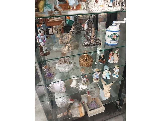 Lot 83 - beeldjes en decoratie in porselein. 35 stuks - afbeelding 4 van  6