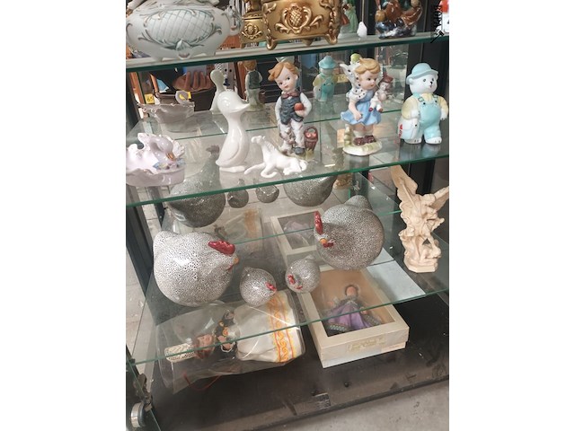 Lot 83 - beeldjes en decoratie in porselein. 35 stuks - afbeelding 5 van  6