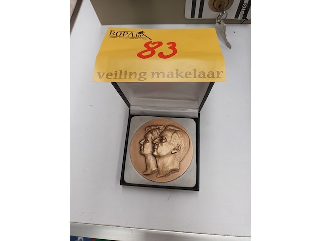 Lot 83 - bronzen herdenkingsmedaille - afbeelding 1 van  4