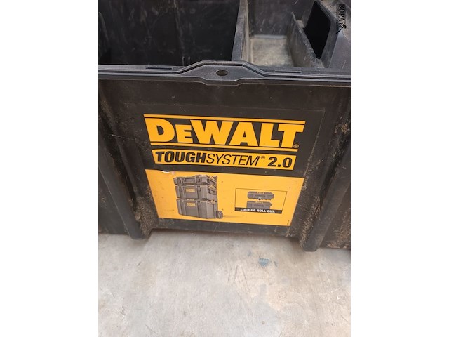 Lot 83 - dewalt materiaalkoffer - afbeelding 3 van  4