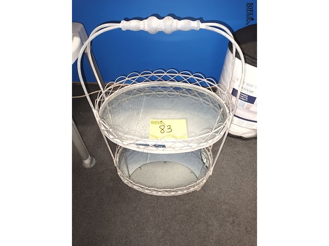 Lot 83 - etagère - afbeelding 3 van  3