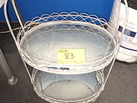 Lot 83 - etagère - afbeelding 3 van  3