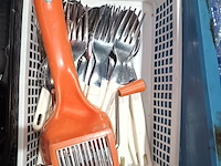 Lot 83 - huisraad. 1 bak - afbeelding 3 van  5