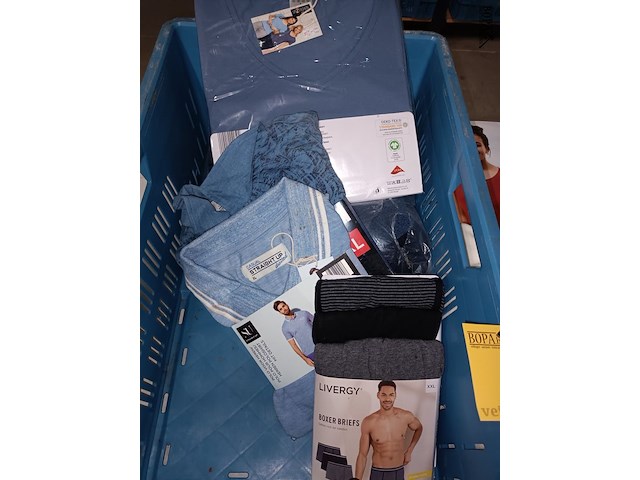 Lot 83 - kledij. 13 stuks - afbeelding 2 van  6