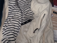 Lot 83 - kledij. 13 stuks - afbeelding 4 van  6