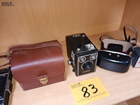 Lot 83 - kodak fototoestellen. 3 stuks - afbeelding 4 van  5