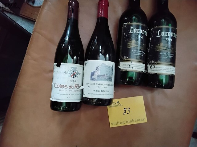 Lot 83 - oude wijnen oa. laronne - afbeelding 1 van  4