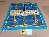 Lot 83 - zijden sjaal erre - afbeelding 1 van  4